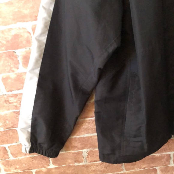 Midweight Nike jacket - Picture 7 of 13